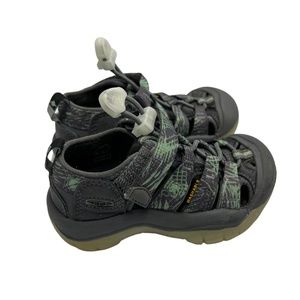 Keen Newport H2 Glow in the Dark Washable Waterproof Sandals Toddler Size 8 Gray